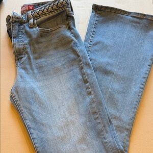 Lucky Brand STEVIE HIGH RISE FLARE size 8